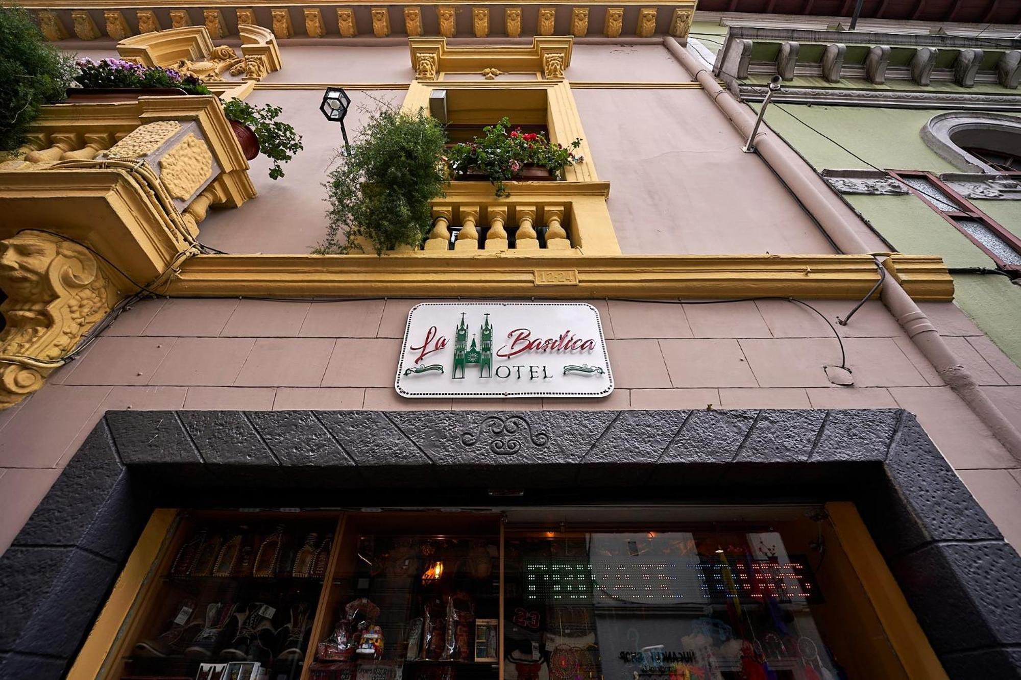 Hotel La Basilica Quito Exteriör bild