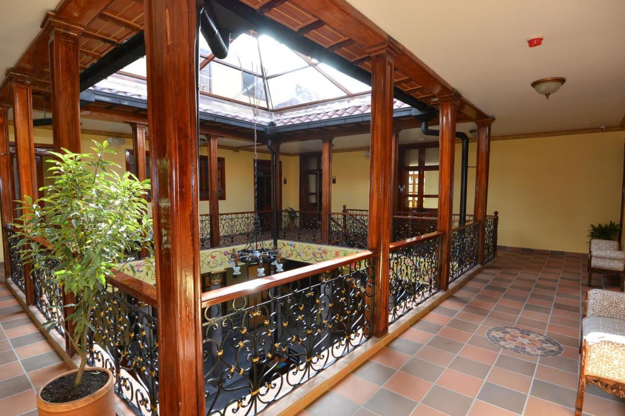 Hotel La Basilica Quito Exteriör bild